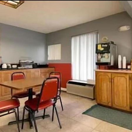 Regal Inn Guntersville By Oyo Hwy 431 Restaurant photo